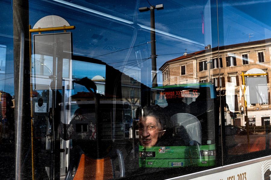 web-BUSGLASS-08-8474_o